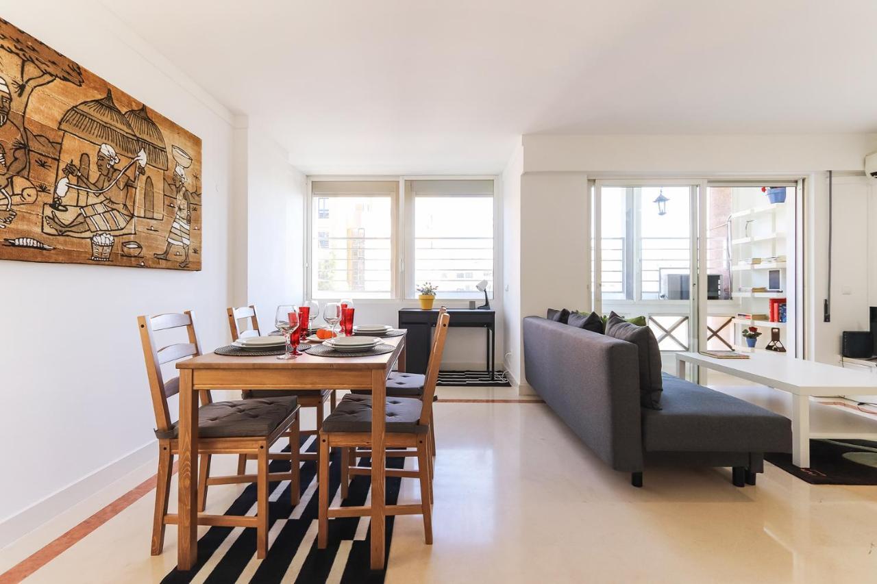 Lisbon Flower 360º - Your Lovely Flat With Pool And Parking Extérieur photo