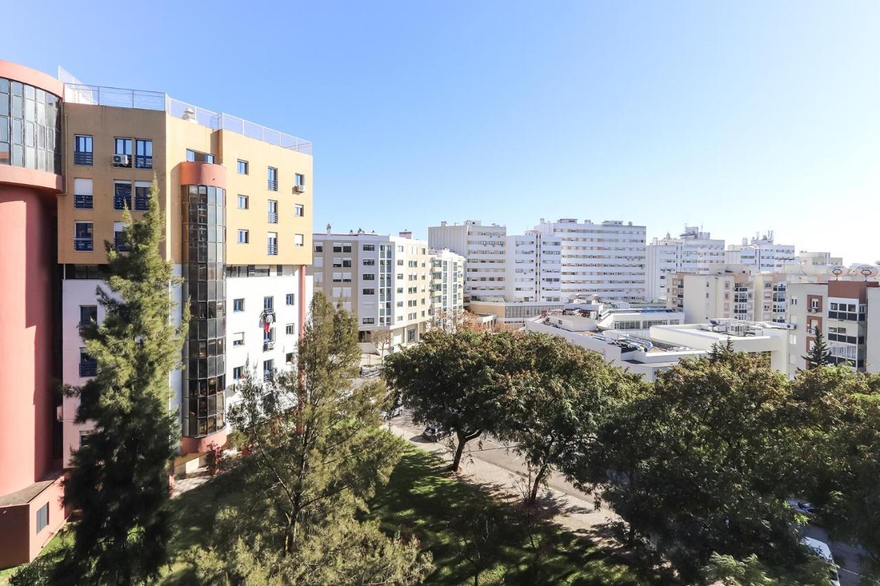 Lisbon Flower 360º - Your Lovely Flat With Pool And Parking Extérieur photo